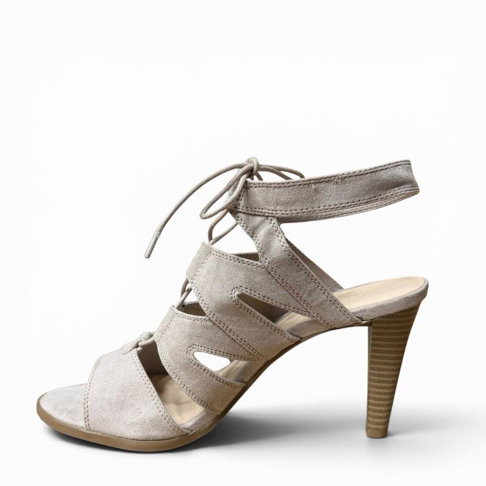 Vera Wang Sandal Heels Strappy Faux Suede Stiletto Taupe Formal Business Sz 10 - Picture 2 of 14
